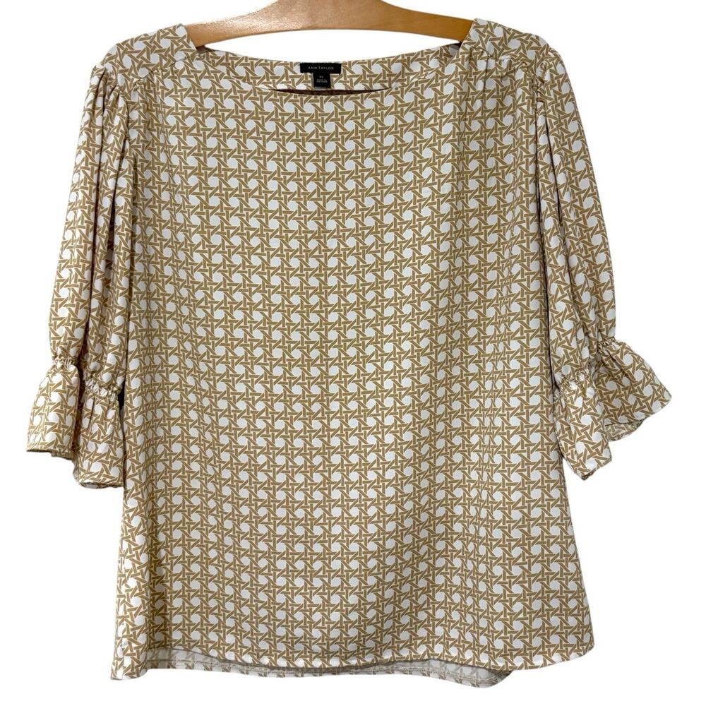 Ann Taylor | Top Short Sleeve Geometric Pullover Neutral- Size XL